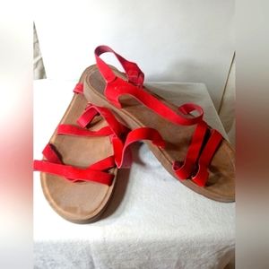 Red sandals size 9 - brand not listed